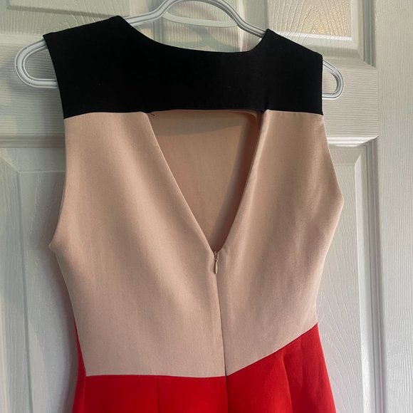 Gorgeous Zara colourblock mini dress orange cream black size S flattering - Picture 2 of 6